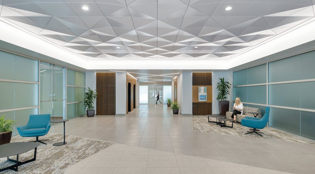 Papago Buttes III | Office Lobby